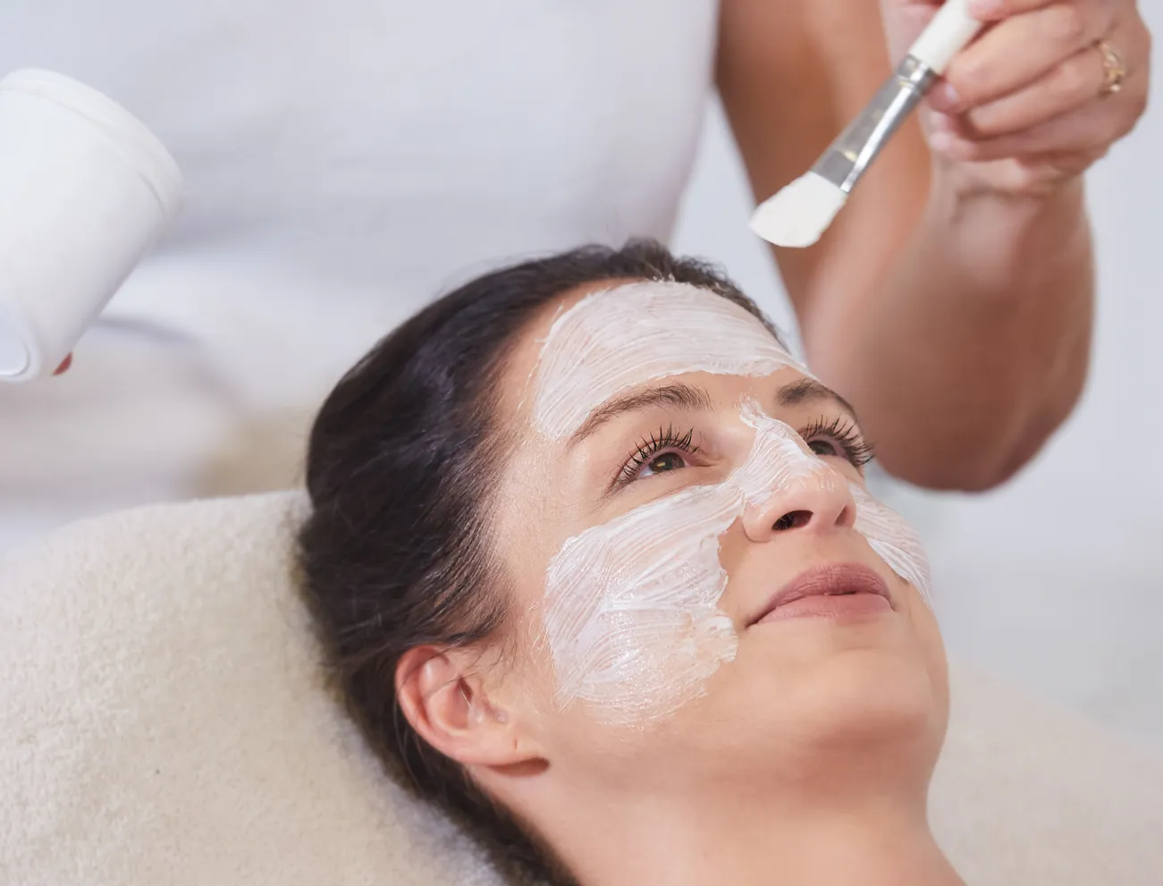 Kosmetik & Gesichtsbehandlungen