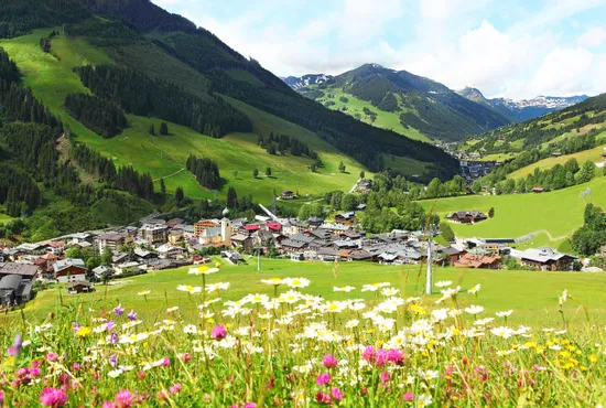 Hotel Das Neuhaus direkt im Zentrum von Saalbach Hinterglemm
