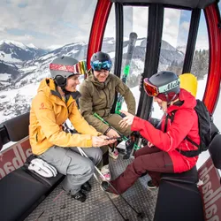 Moderne Bergbahnen im Winterurlaub in Saalbach